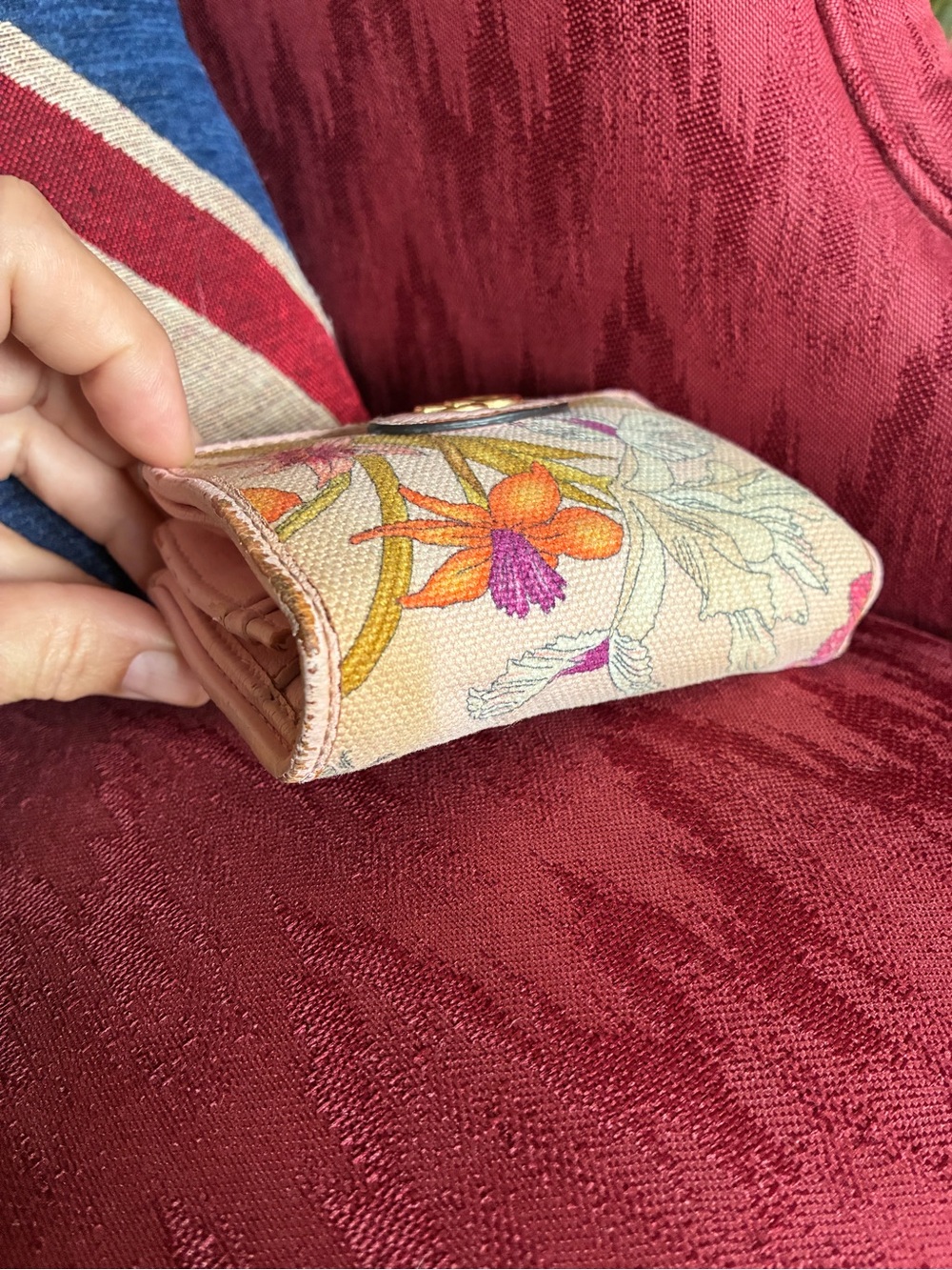 Gucci Floral GG Marmot Canvas Wallet in Pastel Pink and Multicolor - Picture 4 of 16